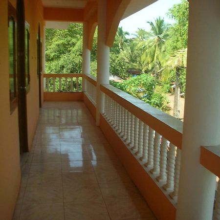 Madonna Holidays Apartment Benaulim Exterior photo
