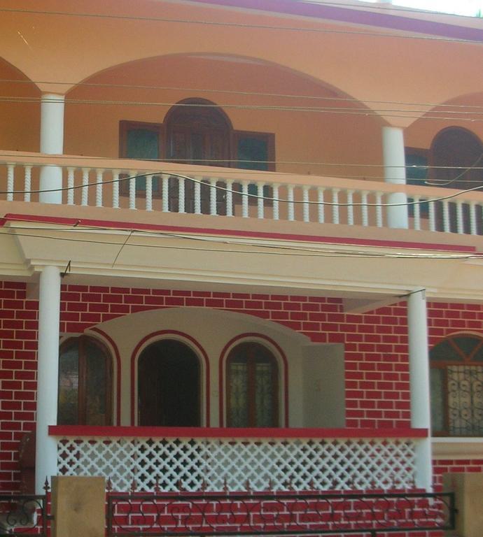 Madonna Holidays Apartment Benaulim Exterior photo